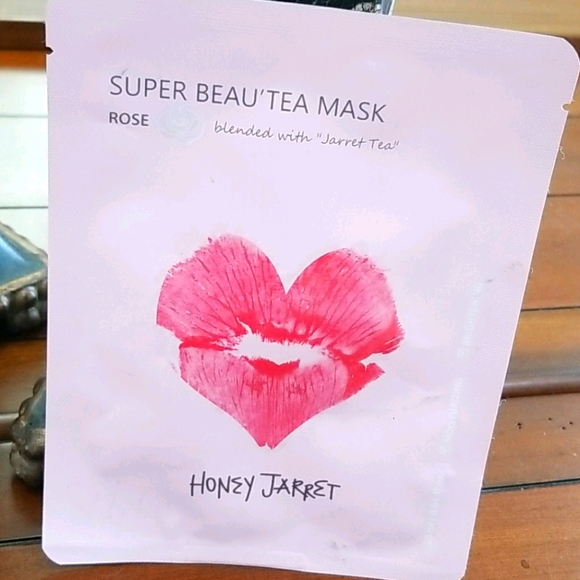 honey jarret Other - 💗 HONEY JARRET FACE MASK